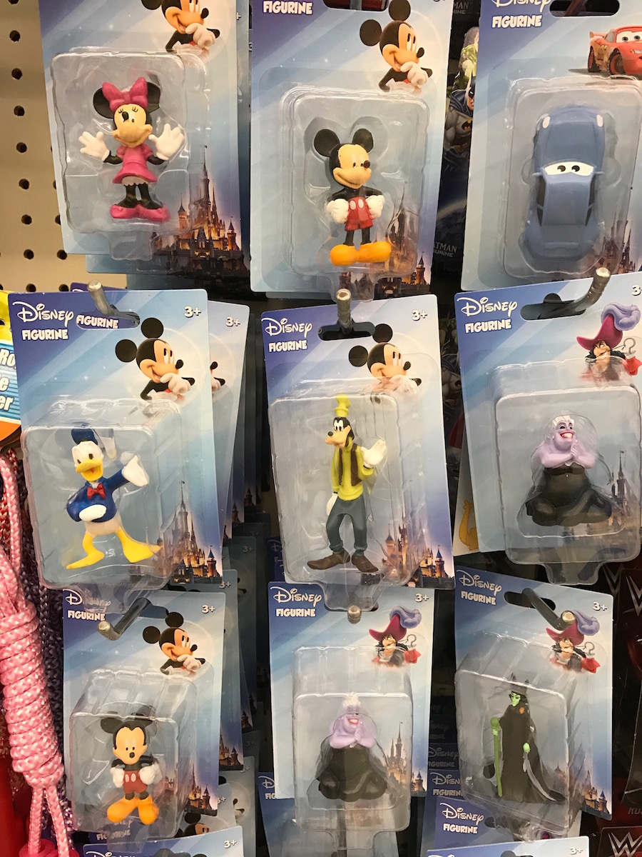 14 Dollar Store MUST-BUY Items for a Disney Vacation - Mama Cheaps®